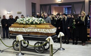 Ράγισαν καρδιές στην κηδεία του Γέλοβατς